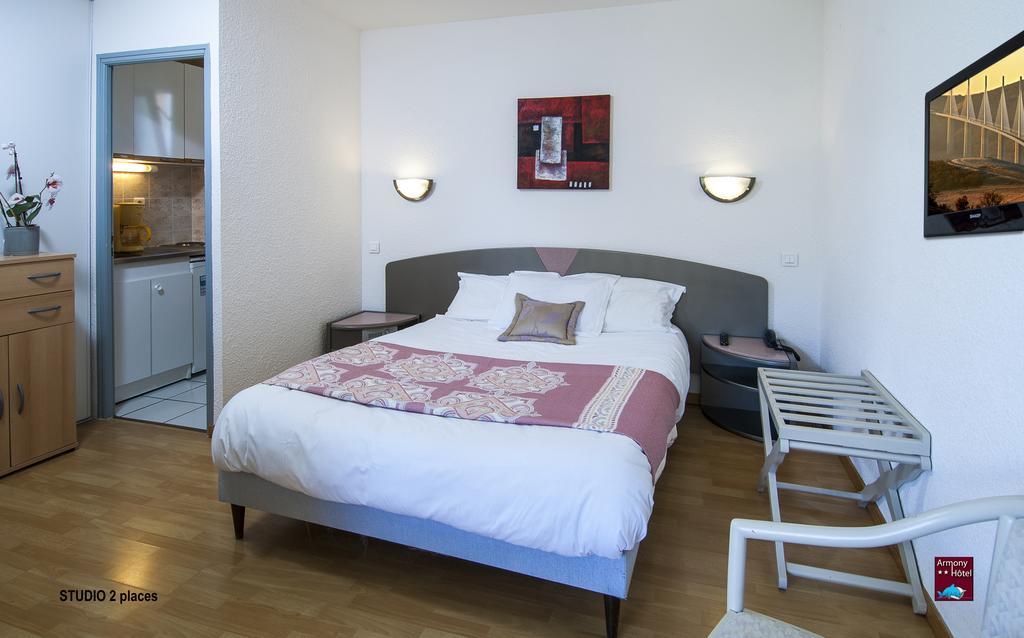 Hotel Armony Laissac Eksteriør billede